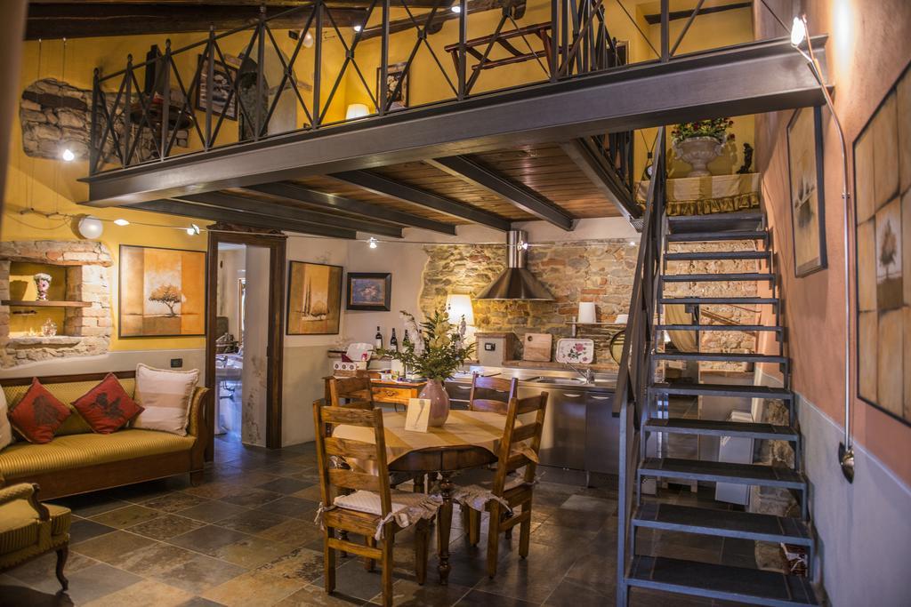 Hotel Dimora I Manichei à Monforte dʼAlba Extérieur photo